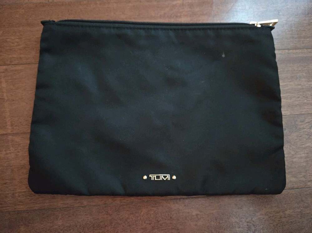Tumi Multipurpose Nylon Zip Pouch - Black •Used•